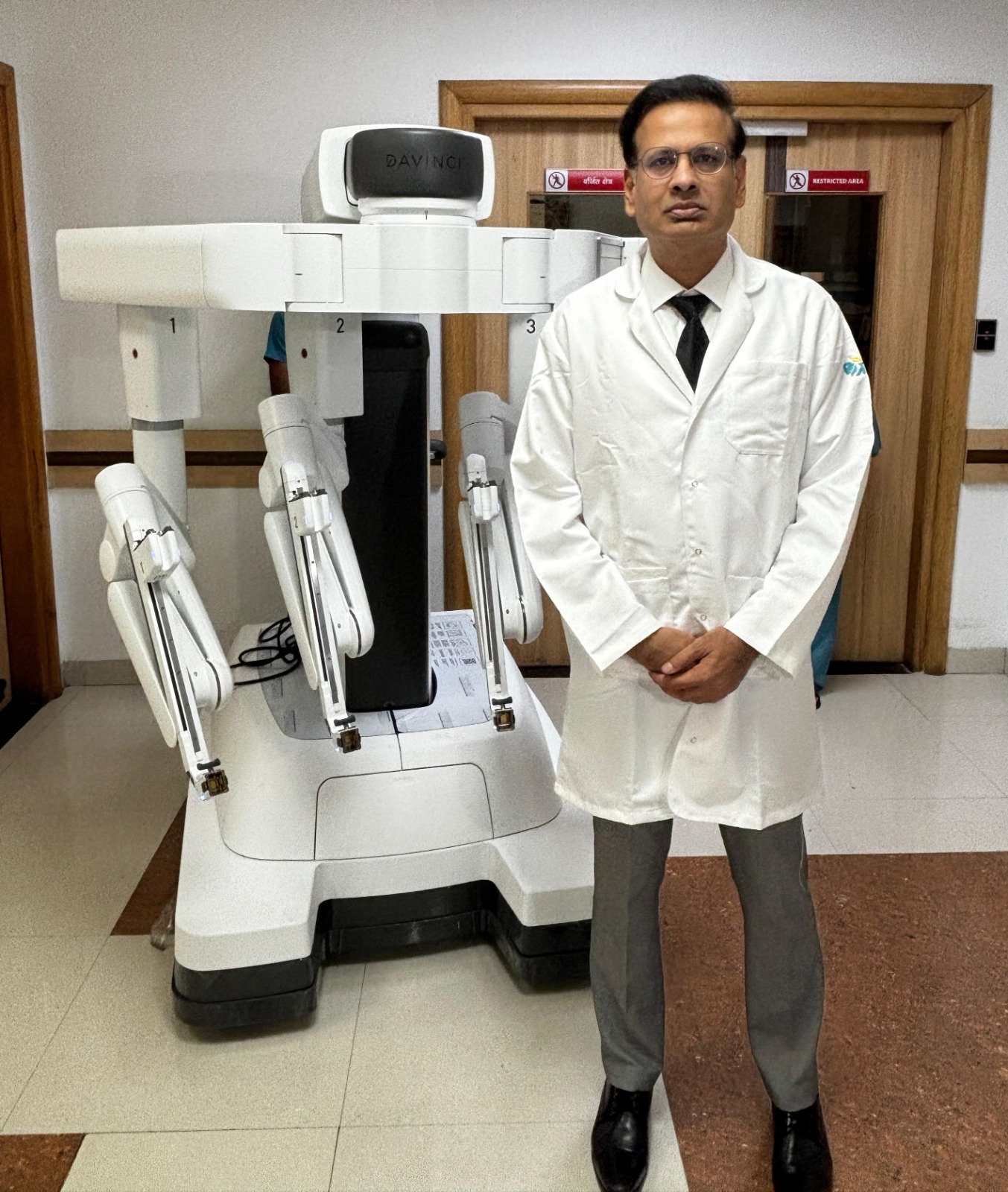 Apollo Hospitals Introduces State-of-the-Art Da Vinci Xi System, Revolutionizing Medical Services in UP