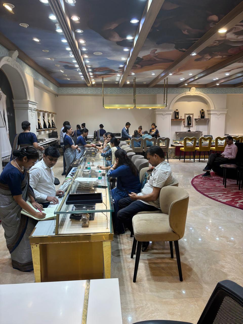 HSJ Celebrated Akshaya Tritiya with Special Jewellery Offers